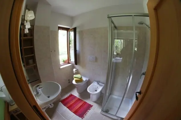 Tek Büyük veya İki Ayrı Yataklı Oda, 1 Büyük (Queen) Boy Yatak, Bahçe Manzaralı