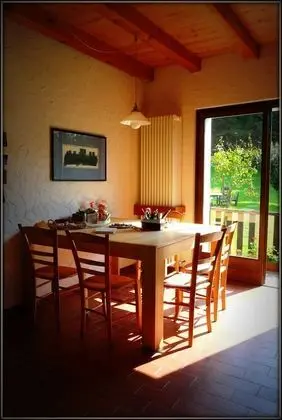 Tek Büyük veya İki Ayrı Yataklı Oda, 1 Büyük (Queen) Boy Yatak, Bahçe Manzaralı