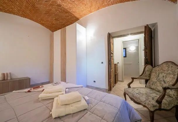 Family Apart Daire, 1 En Büyük (King) Boy Yatak ve Çekyat (Alla Corte Di Angera)