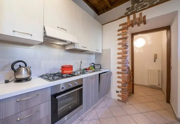 Family Apart Daire, 1 En Büyük (King) Boy Yatak ve Çekyat (Alla Corte Di Angera)