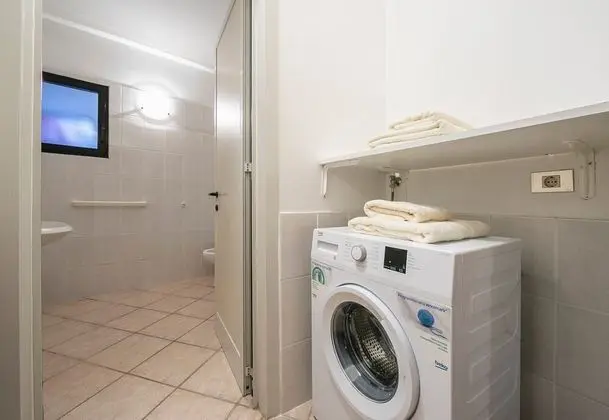 Family Apart Daire, 1 En Büyük (King) Boy Yatak ve Çekyat (Alla Corte Di Angera)