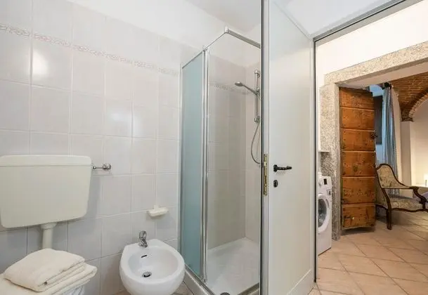 Family Apart Daire, 1 En Büyük (King) Boy Yatak ve Çekyat (Alla Corte Di Angera)