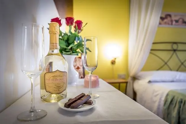 Tek Büyük veya İki Ayrı Yataklı Oda