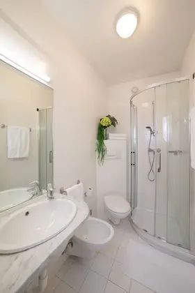 Üç Kişilik Oda, Balkon