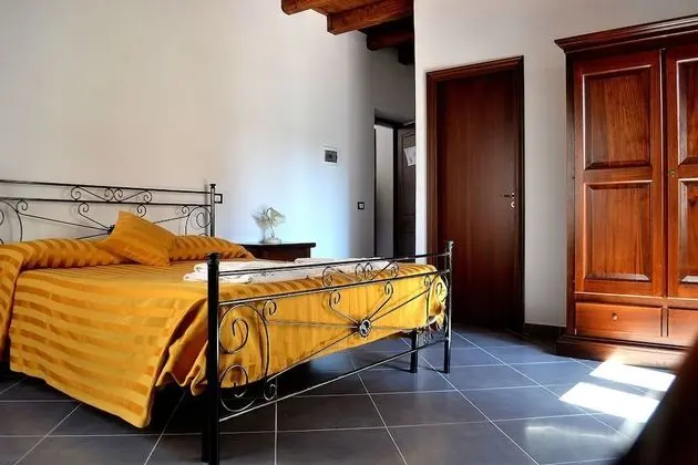 Büyük Yataklı Tek Kişilik Oda