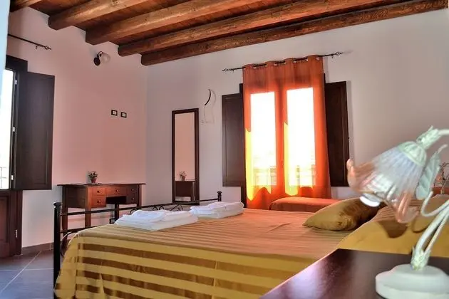 Tek Büyük Yataklı Oda