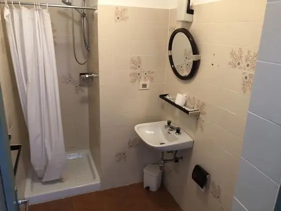 Tek Büyük Yataklı Oda, Özel Banyo (External)