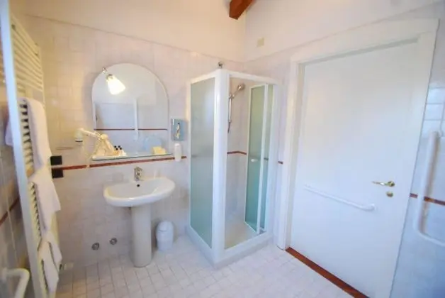 Executive Büyük Yataklı Tek Kişilik Oda, Özel Banyo