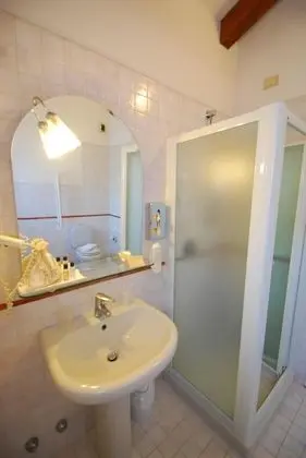 Standard Büyük Yataklı Tek Kişilik Oda, Özel Banyo