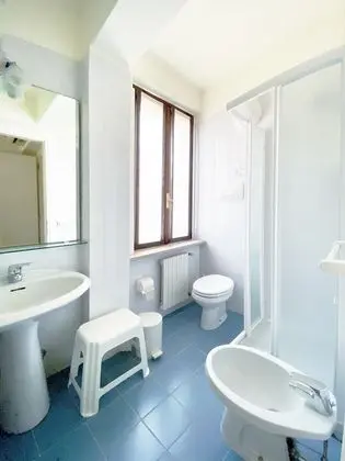 Classic Üç Kişilik Oda