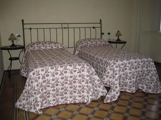 Tek Büyük veya İki Ayrı Yataklı Oda