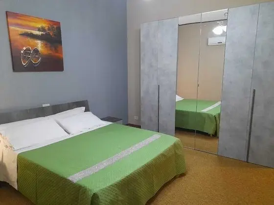 Deluxe Tek Büyük veya İki Ayrı Yataklı Oda, Ortak Banyo