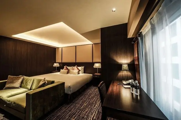 Design Tek Büyük Yataklı Oda, Sigara İçilmez (Modern, 1 Wide King Bed)