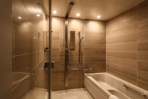 Design Tek Büyük Yataklı Oda, Sigara İçilmez (Modern, 1 Wide King Bed)