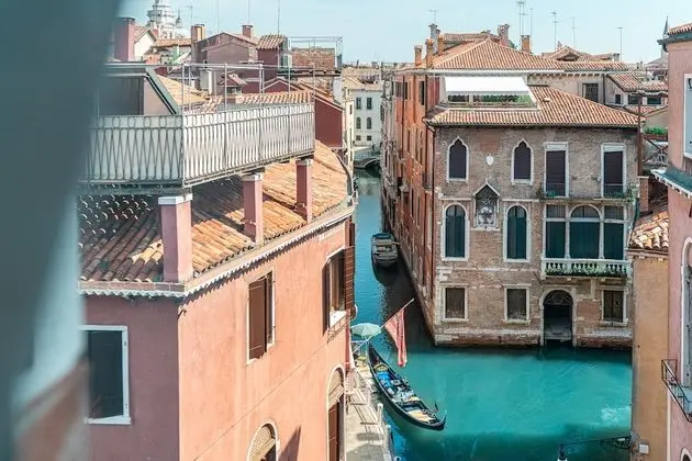 Junior Süit, Kanal Manzaralı