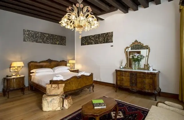Luxury Süit, Kanal Manzaralı