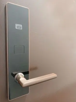 Tek Büyük Yataklı Oda, Özel Banyo (201)