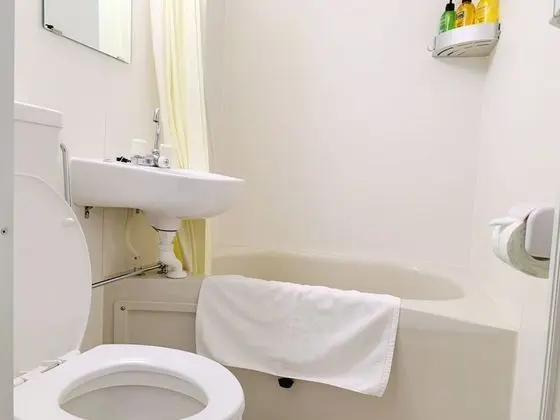 Üç Kişilik Oda, Özel Banyo (301)