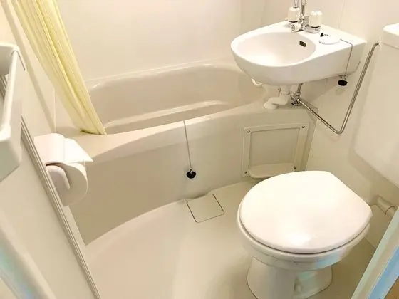 Üç Kişilik Oda, Özel Banyo (301)