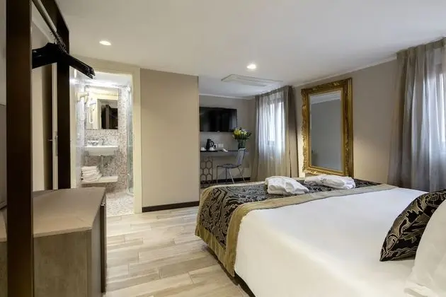 Classic Tek Büyük veya İki Ayrı Yataklı Oda