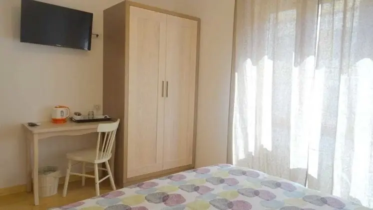 Tek Büyük Yataklı Oda