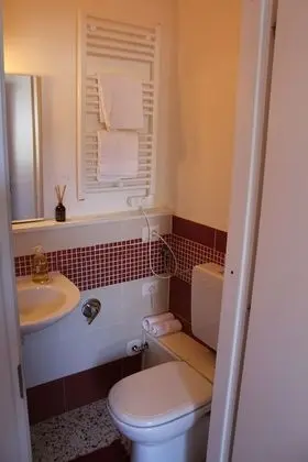 Tek Büyük Yataklı Oda (Ciliegi)