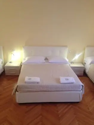 Tek Büyük veya İki Ayrı Yataklı Oda