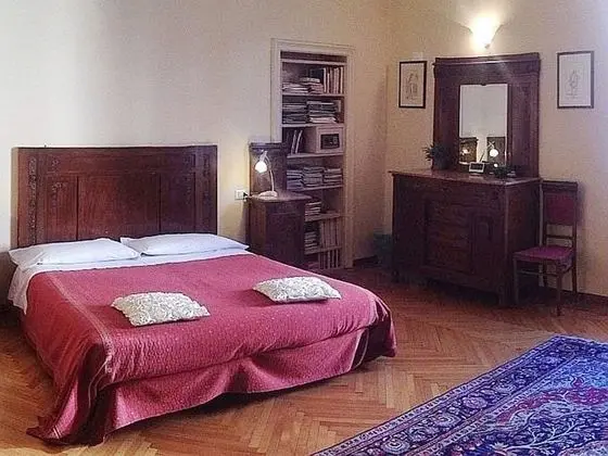 Üç Kişilik Oda