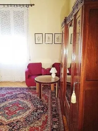 Üç Kişilik Oda