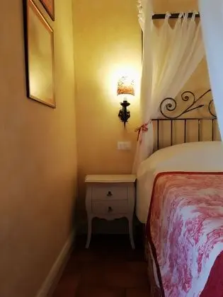 Tek Büyük Yataklı Oda, Veranda, Dağ Manzaralı (Il Ghiro)