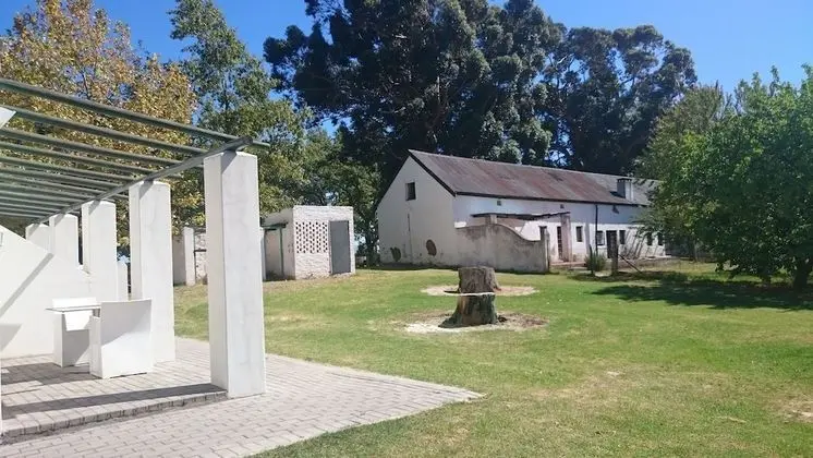 Standard Ev, Birden Çok Yatak, Sigara İçilmez, Bahçe Manzaralı