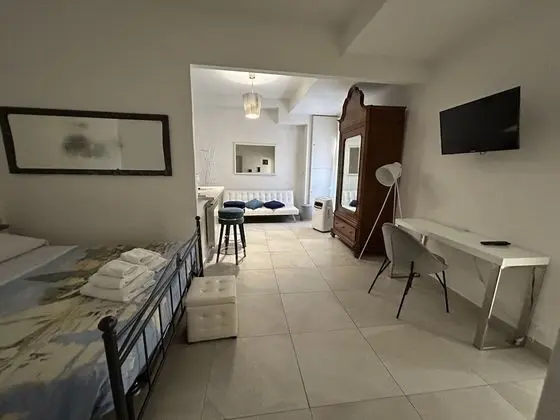 Çatı Katı (Loft) (Corso Italia, 108)