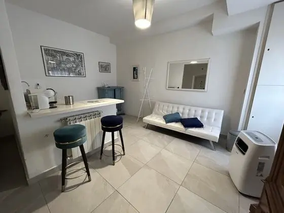 Çatı Katı (Loft) (Corso Italia, 108)