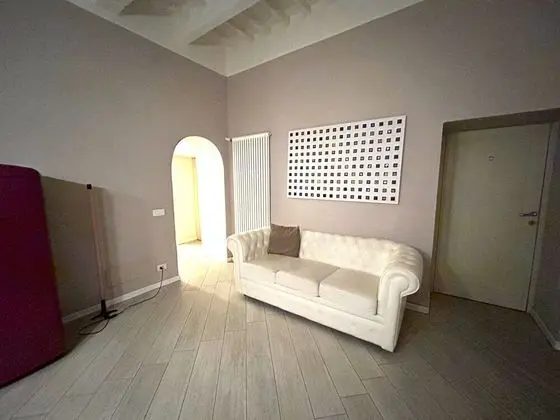 Süit (Corso Italia, 114)