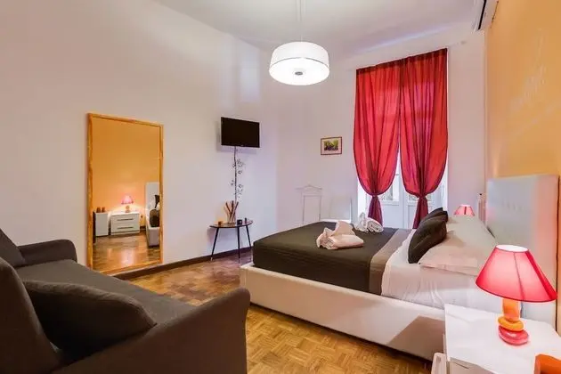 Junior Süit, Teras