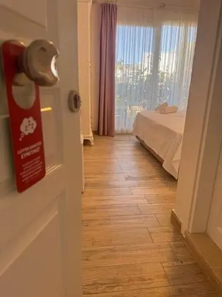 Deluxe Oda-Balkonlu, Kısmi Deniz Manzaralı, Balkonlu