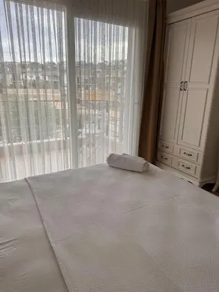 Standart Oda, Kara Manzaralı, Balkonlu