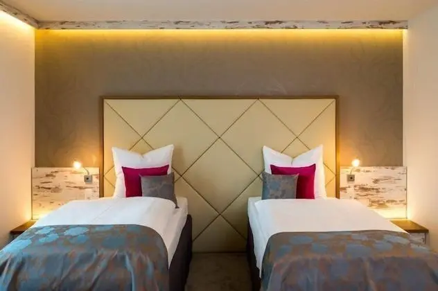 Deluxe Tek Büyük veya İki Ayrı Yataklı Oda