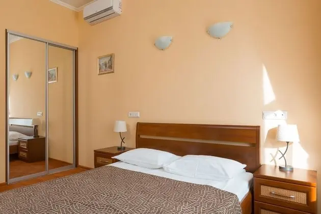 Standard Tek Büyük veya İki Ayrı Yataklı Oda
