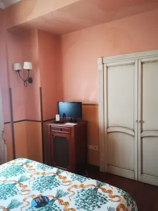 Classic Tek Büyük Yataklı Oda