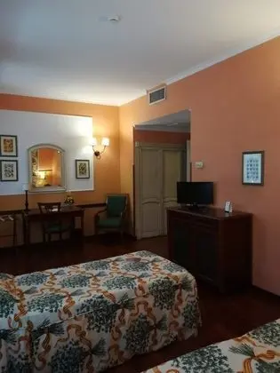 Comfort Tek Büyük veya İki Ayrı Yataklı Oda