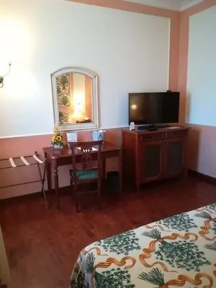 Superior Tek Büyük veya İki Ayrı Yataklı Oda