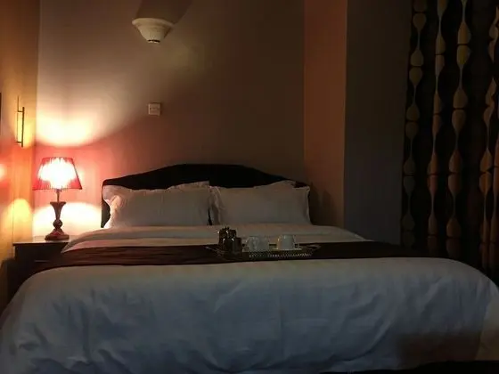 Deluxe Tek Büyük Yataklı Oda, 1 Büyük (Queen) Boy Yatak, Bahçe Manzaralı