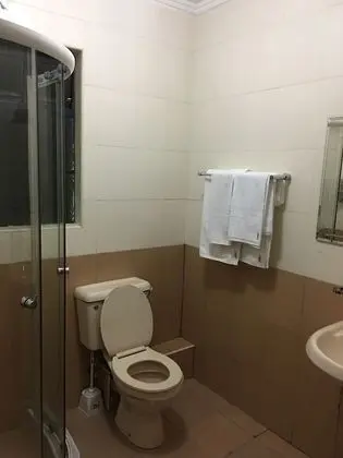 Design Tek Büyük Yataklı Oda, 1 Büyük (Queen) Boy Yatak