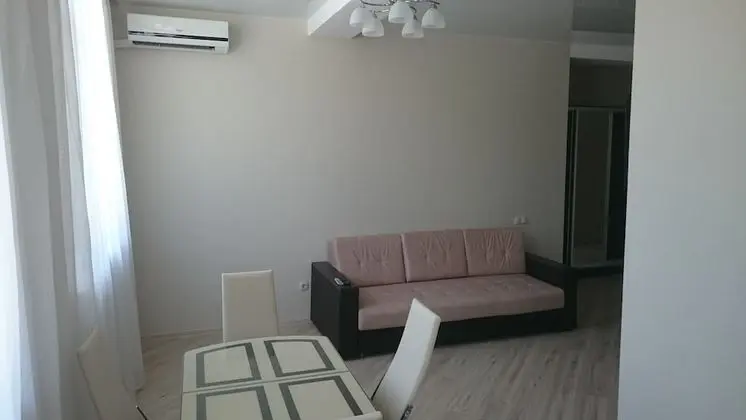 Apart Daire, 2 Yatak Odası, Nehir Manzaralı