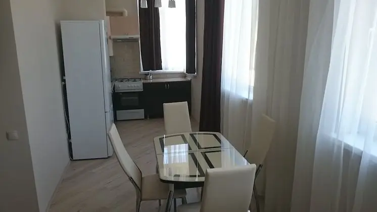 Apart Daire, 2 Yatak Odası, Nehir Manzaralı