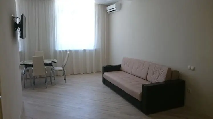 Apart Daire, 2 Yatak Odası, Nehir Manzaralı