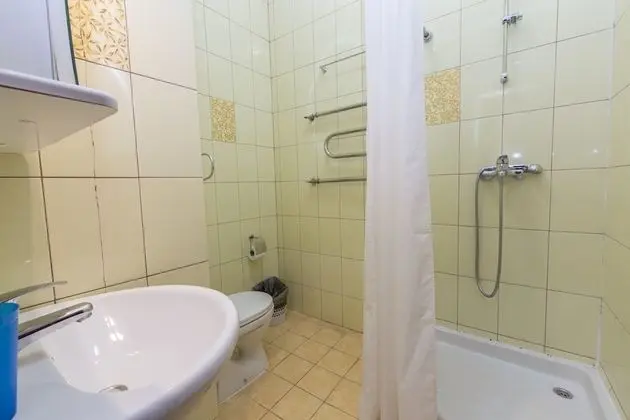 Standard Tek Büyük Yataklı Oda