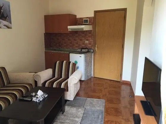 Basic Süit, 1 En Büyük (King) Boy Yatak ve Çekyat, Şehir Manzaralı