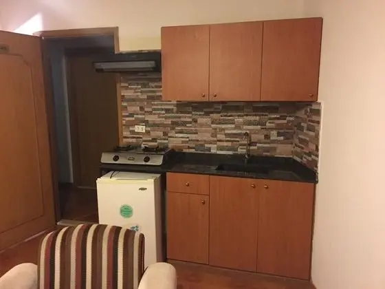 Basic Süit, 1 En Büyük (King) Boy Yatak ve Çekyat, Şehir Manzaralı